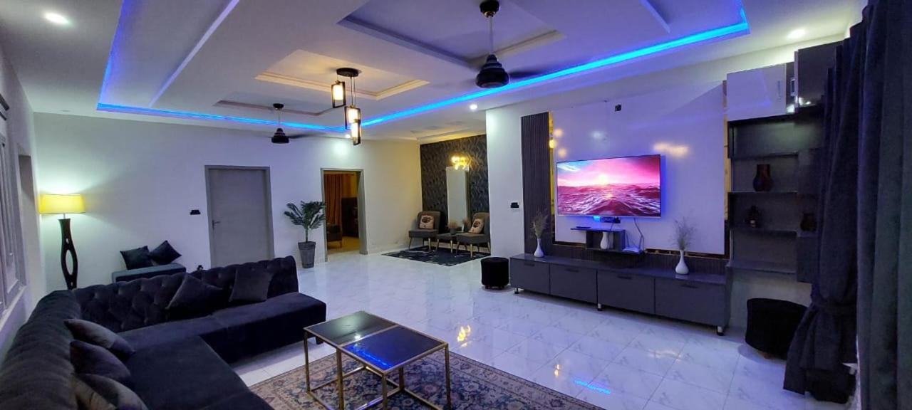 Velvet Vibes Villa Near Islamabad Airport Dhok Sandemar Extérieur photo