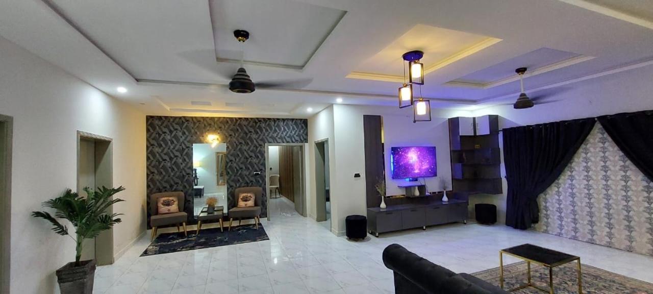 Velvet Vibes Villa Near Islamabad Airport Dhok Sandemar Extérieur photo